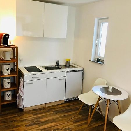 Top renoviertes Apartement in bester Lage von Homburg- 5 Fußminuten zur Uniklinik Homburg  Exterior foto