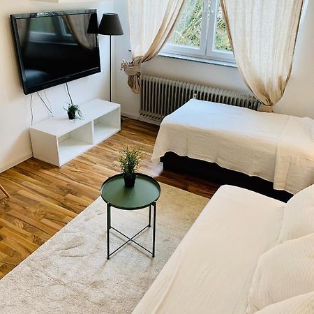 Top renoviertes Apartement in bester Lage von Homburg- 5 Fußminuten zur Uniklinik Homburg  Exterior foto