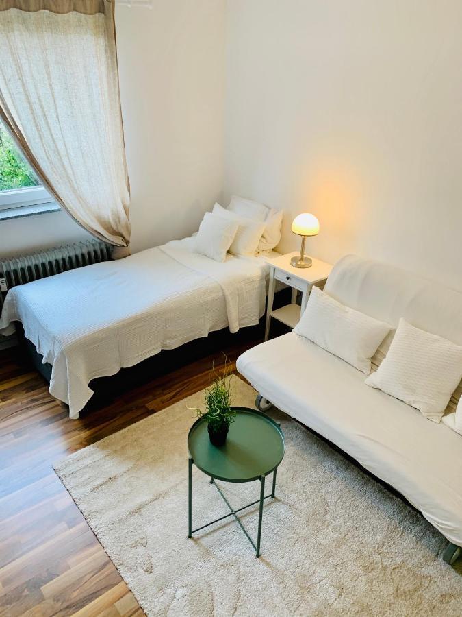 Top renoviertes Apartement in bester Lage von Homburg- 5 Fußminuten zur Uniklinik Homburg  Exterior foto
