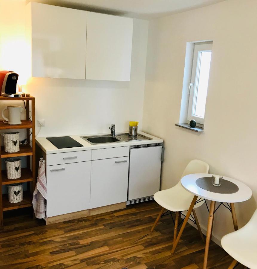 Top renoviertes Apartement in bester Lage von Homburg- 5 Fußminuten zur Uniklinik Homburg  Exterior foto
