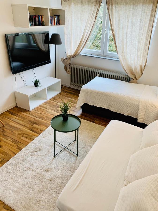 Top renoviertes Apartement in bester Lage von Homburg- 5 Fußminuten zur Uniklinik Homburg  Exterior foto